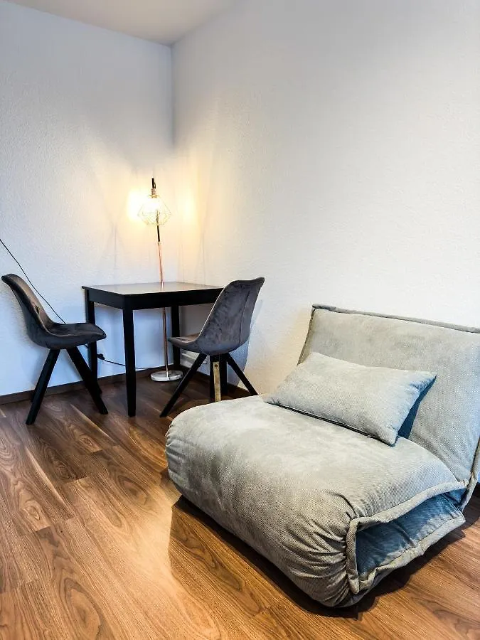 Apartment Fuer 3 Gaeste Kostenlose Parkplaetze Und Lift Hannover